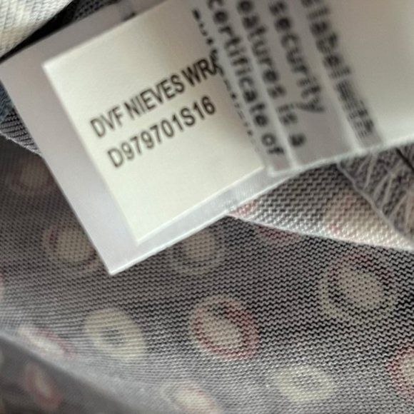 DVF Diane von Furstenberg Nieves Scarf Wrap Dress Size 10 Red Navy - Picture 15 of 16